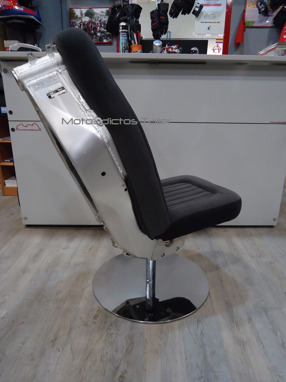 SILLÓN OFICINA YZF 750 R